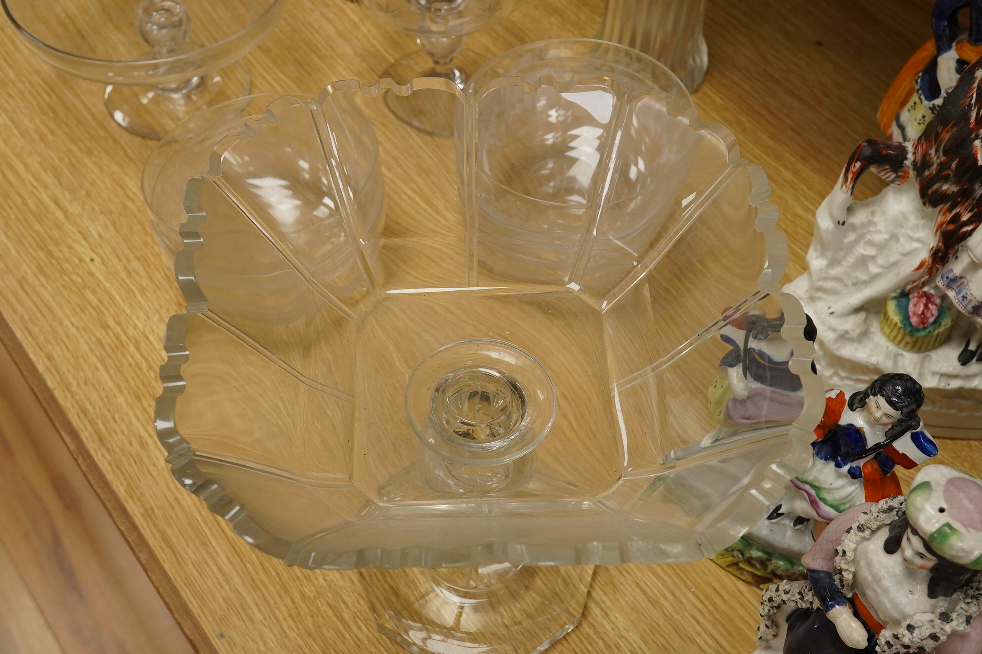 A group of 19th century and later glass; including a set of finger bowls, a comport and large glass celery style vase-29cm high (10)